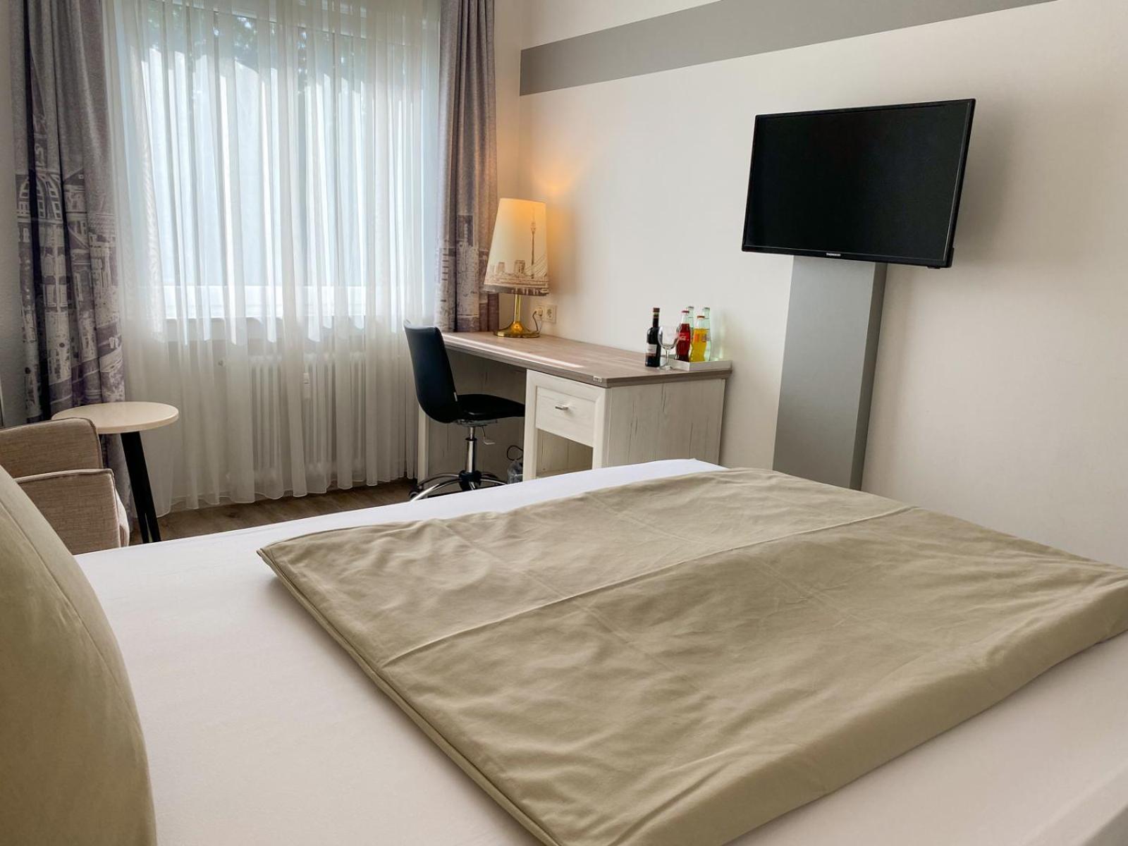 Hotel Angerland Garni 라팅겐 외부 사진