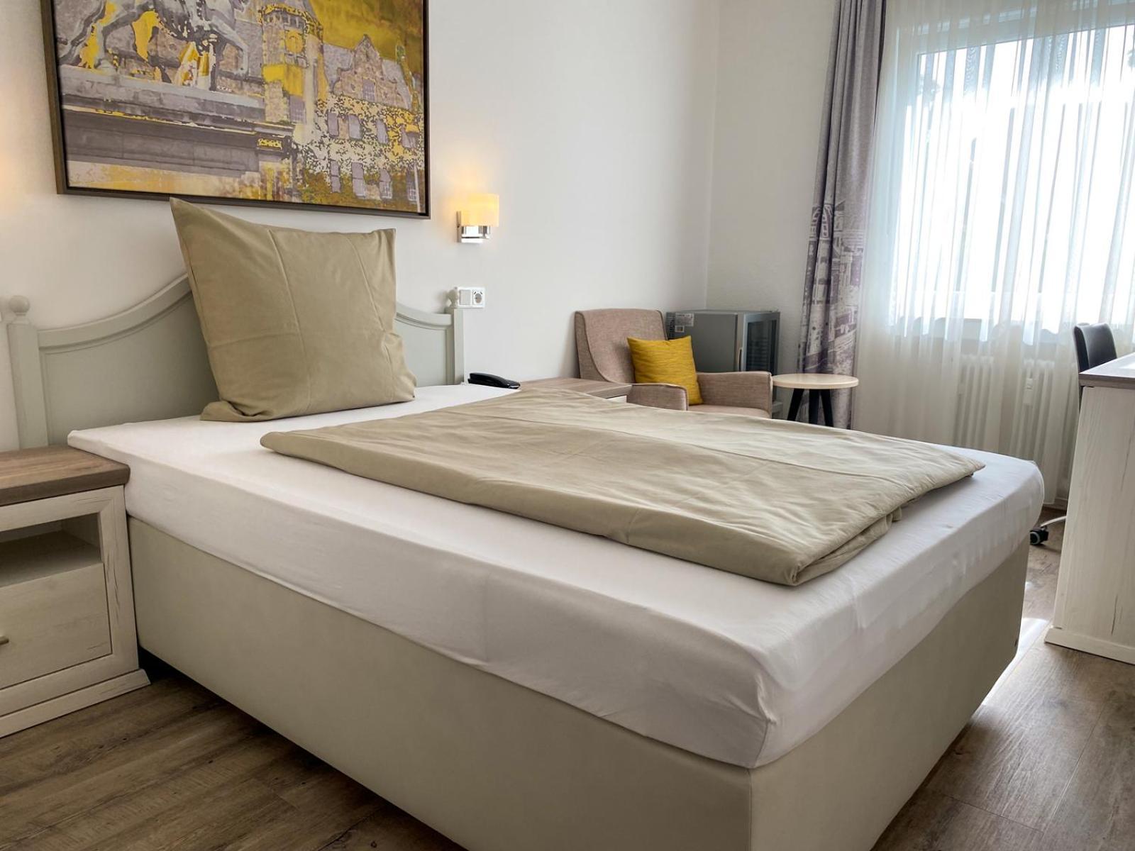 Hotel Angerland Garni 라팅겐 외부 사진