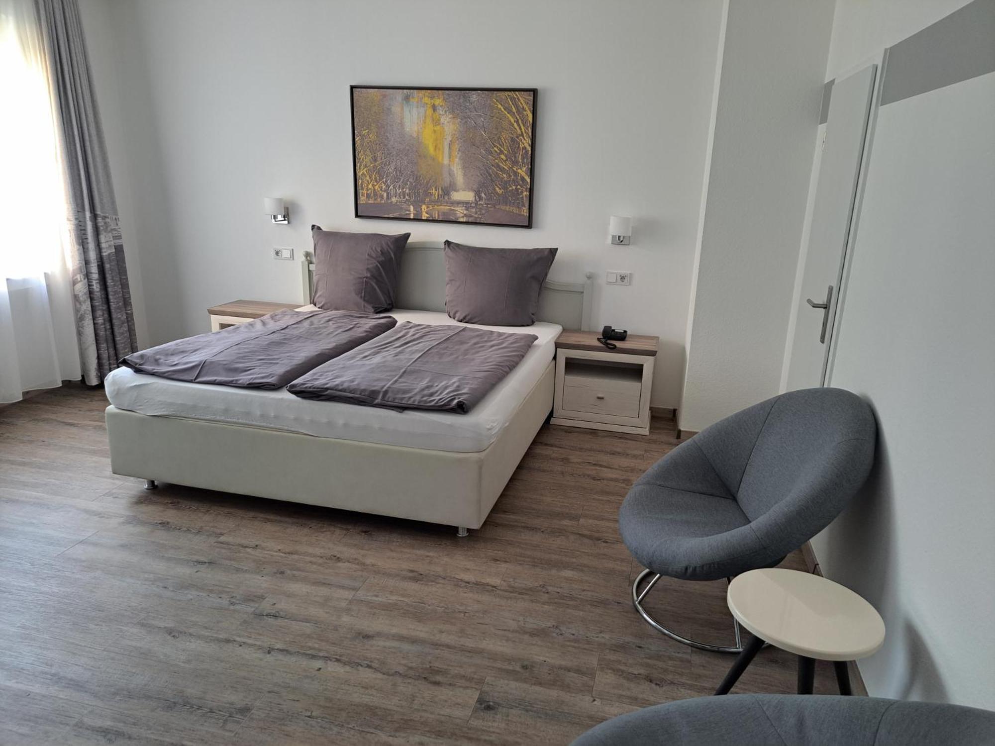 Hotel Angerland Garni 라팅겐 외부 사진